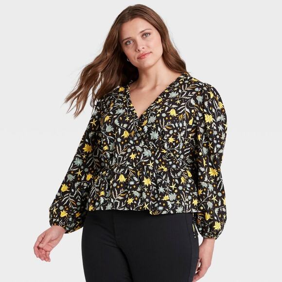 NWT Universal Thread Floral Wrap Top Size L - Picture 1 of 12
